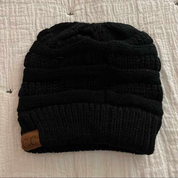 C.C California black beanie pony tail hat - Picture 6 of 8